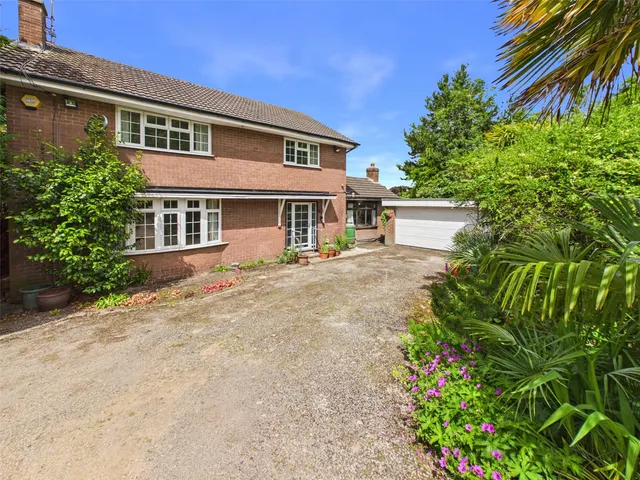 Robin Hood Lane, Helsby, Frodsham, Cheshire, WA6 9NJ, photo 1