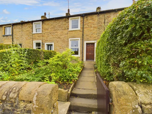 West Road, Carleton, BD23, photo 1
