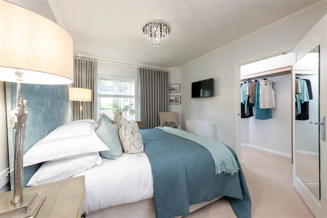 Thorpe Road, Staines-Upon-Thames, TW18, photo 2