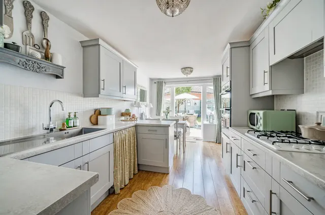 Victoria Walk, Wokingham, RG40, photo 2