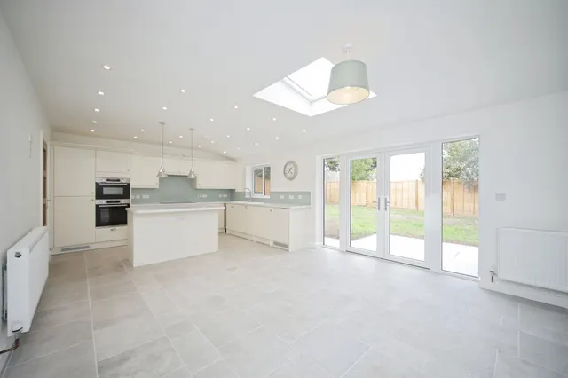 School Road, Monkton Heathfield, TA2, photo 2
