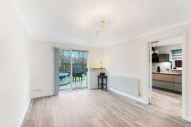 Photo 3 — Mathieson Crescent, Stepps, Glasgow, North Lanarkshire, G33