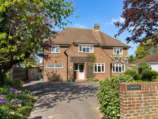 High Street, Ticehurst, photo 1