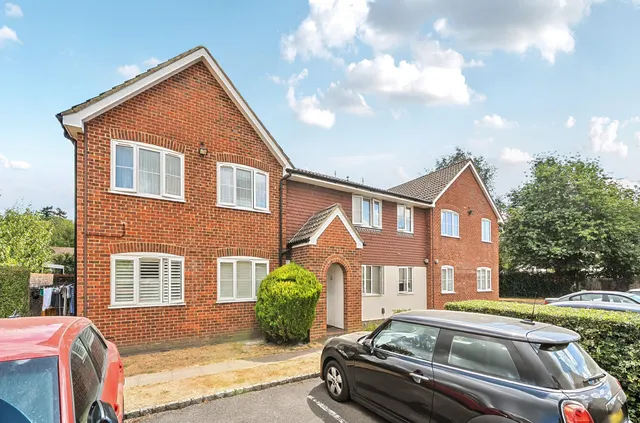 Swan Way, Church Crookham, GU51, photo 1