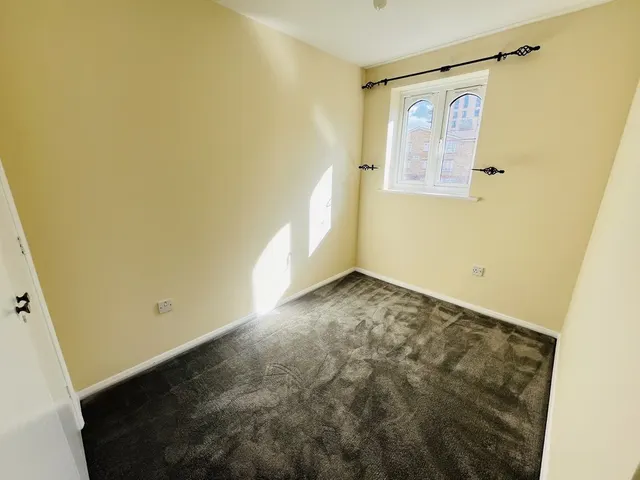 Frazer Close, Romford, photo 3