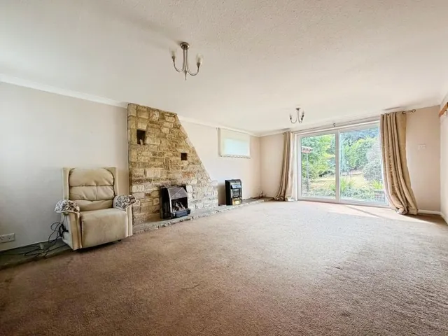 Chapel Hill, Tilehurst, RG31, photo 3