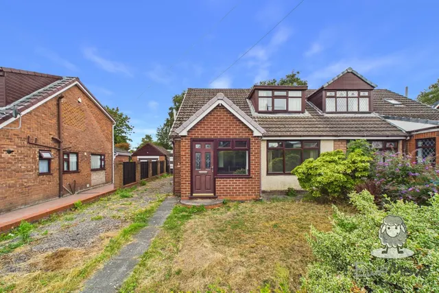 Laburnum Avenue, St. Helens, WA11, photo 1