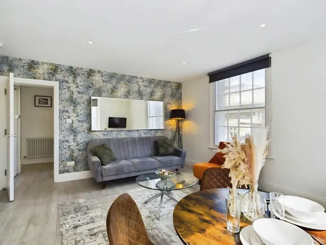 St. Georges Road, Brighton, BN2, photo 2