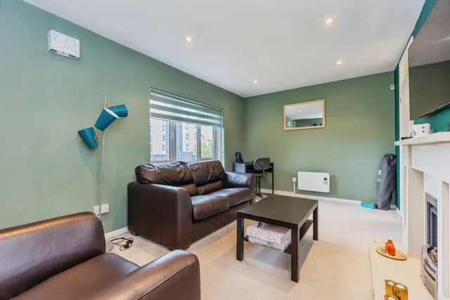 Photo 2 — Magnolia Close, Sale, Greater Manchester, M33