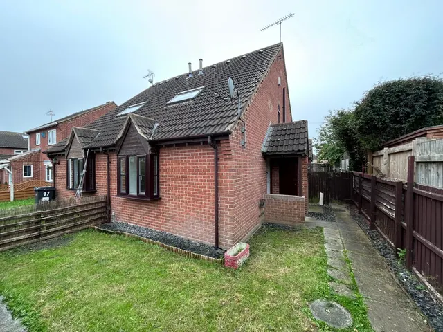 Emberton Park, Kingswood, HU7, photo 1