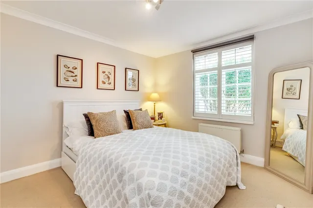 Lanfrey Place, London, W14, photo 2