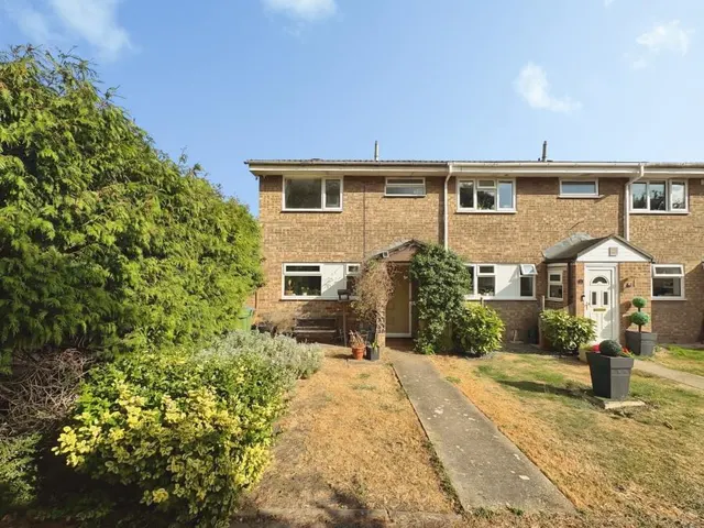 Melrose Walk, Aylesbury, HP21, photo 1