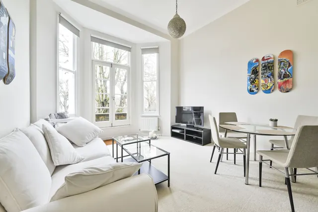 Flat 6, 75 Philbeach Gardens, London, photo 1