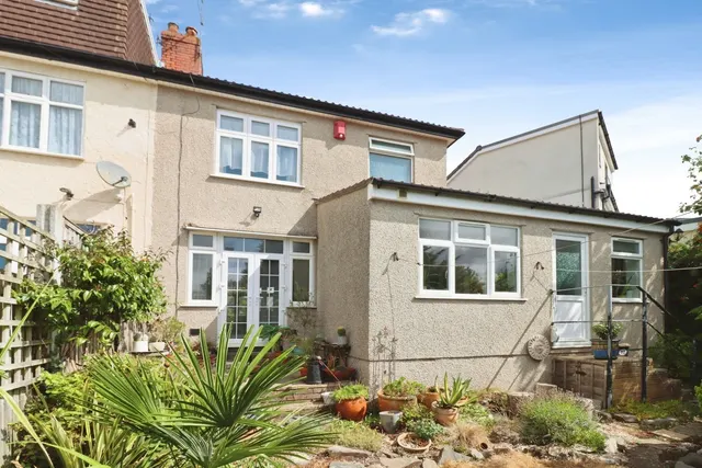 Photo 2 — Beechwood Road, Bristol, BS16