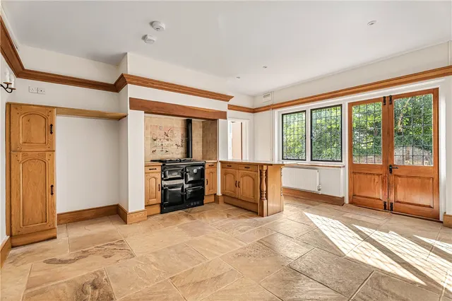 Frith Hill, South Heath, HP16, photo 3