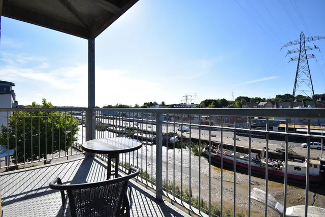 Photo 3 — Quayside Drive, Essex, Colchester, CO2 8GN