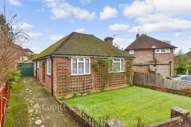 Nursery Hill, Shamley Green, GU5, photo 1