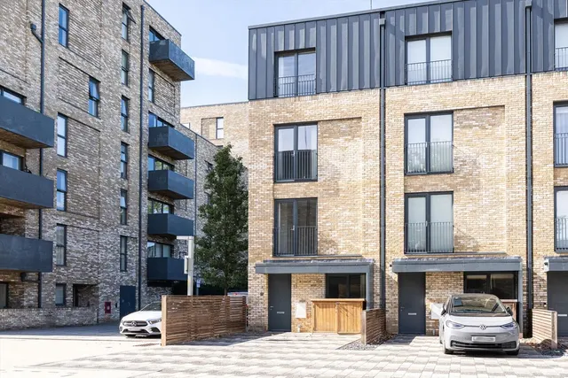 Beatrice Place, Wandsworth, SW19, photo 1