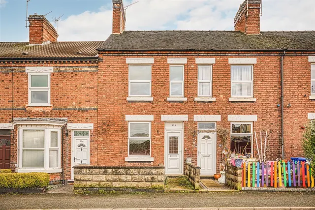 Woods Lane, Burton-On-Trent, photo 1