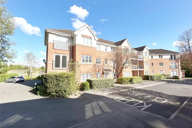 Basingfield Close, Old Basing, Basingstoke, Hampshire, RG24 7BQ, photo 1