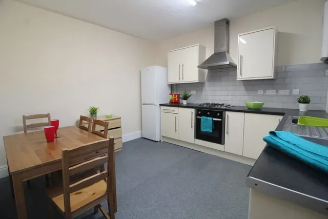 Filey Street, S10, photo 1