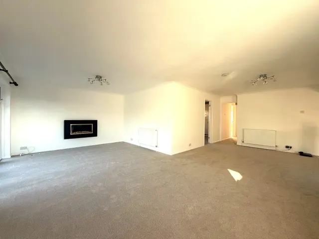Ruthven Close, Eggbuckland, PL6, photo 2