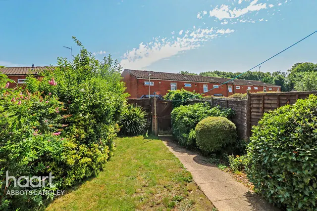 Jacketts Field, Abbots Langley, WD5, photo 2