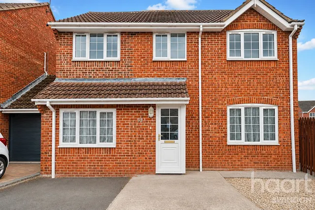 Webbs Wood, Swindon, SN5, photo 1