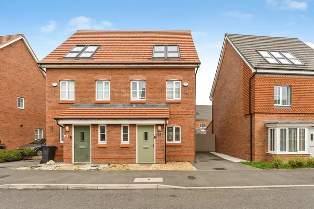 Kenneth Cross Way, Sealand, Deeside, photo 1
