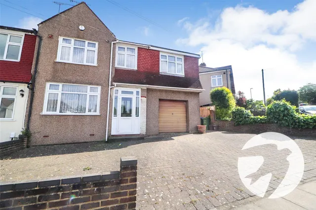Coniston Close, Erith, DA8, photo 1