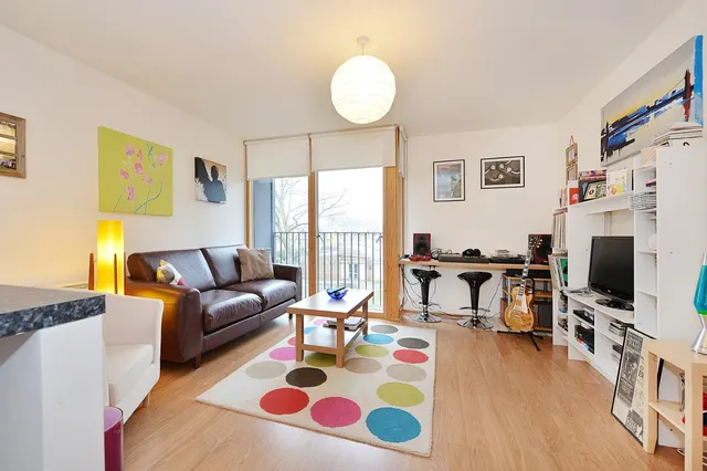 Lillie Road, Fulham, SW6, photo 1