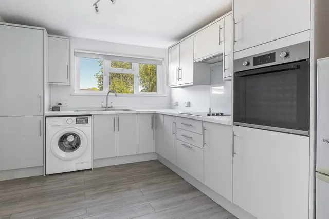Photo 2 — Southfield Road, Tunbridge Wells, Kent, TN4 9UN