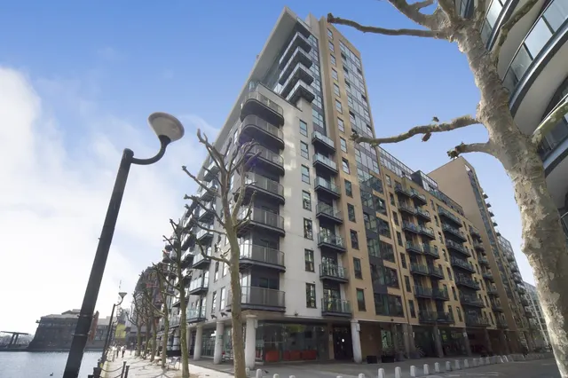 Millharbour, London, E14, photo 1