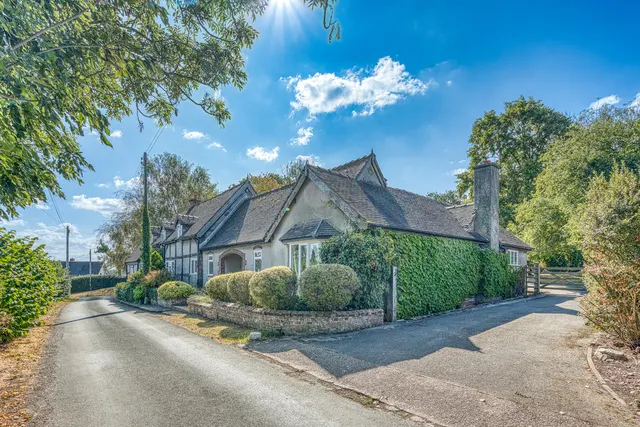 Manor Lane, Newton, photo 1