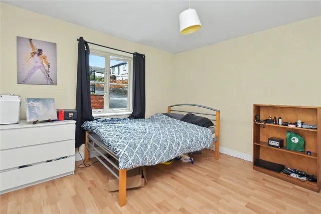 Kirkstall Road, Burley, LS4, photo 3