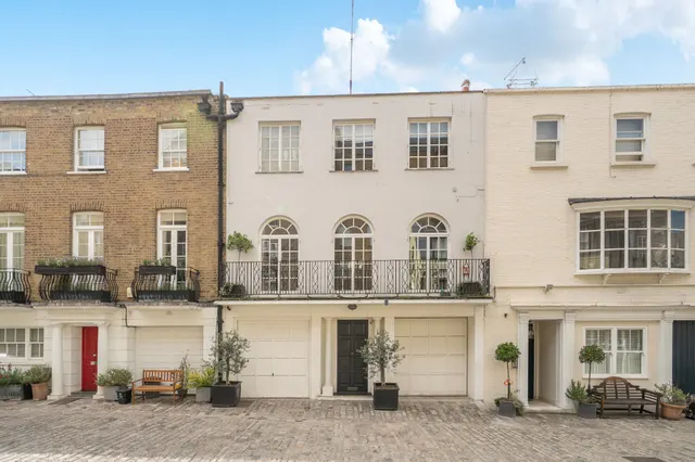 44 Boscobel Place, London, photo 1