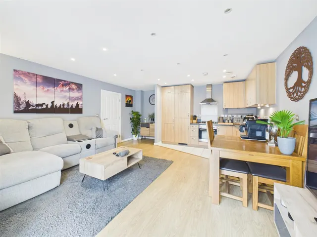 Photo 2 — Truesdales, Ickenham, Uxbridge, UB10 8FX