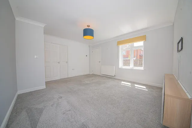 Photo 3 — Chestnut Avenue, Eastleigh, SO50 5BX