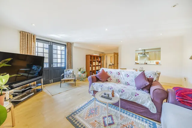 Cayenne Court, Shad Thames, SE1, photo 2
