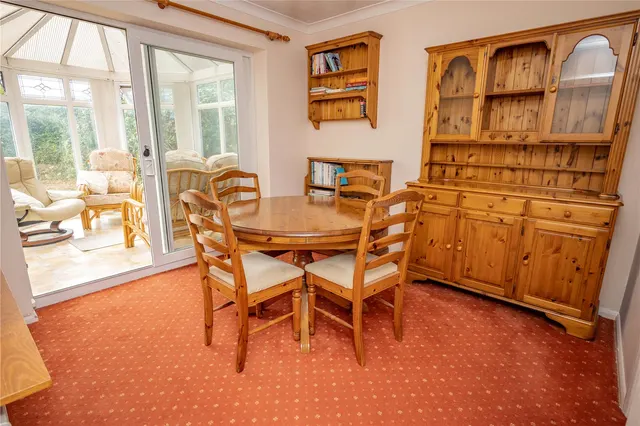 Photo 3 — Westminster Close, Bromsgrove, Worcestershire, B61 7PP