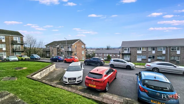 Photo 2 — Greenland Crescent, Cardiff, CF5