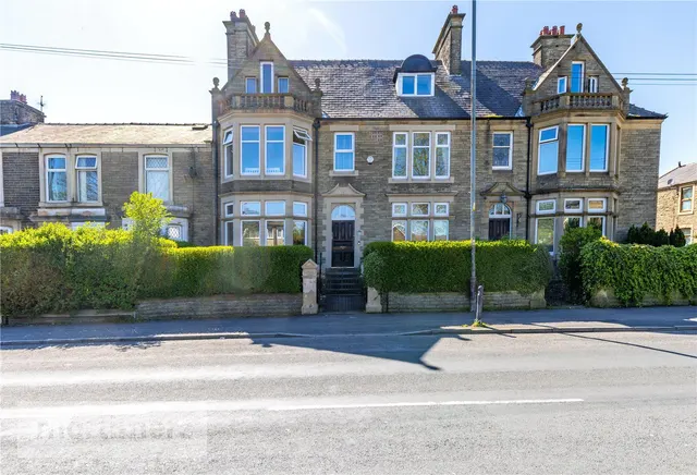 Whalley Road, Accrington, BB5, photo 1