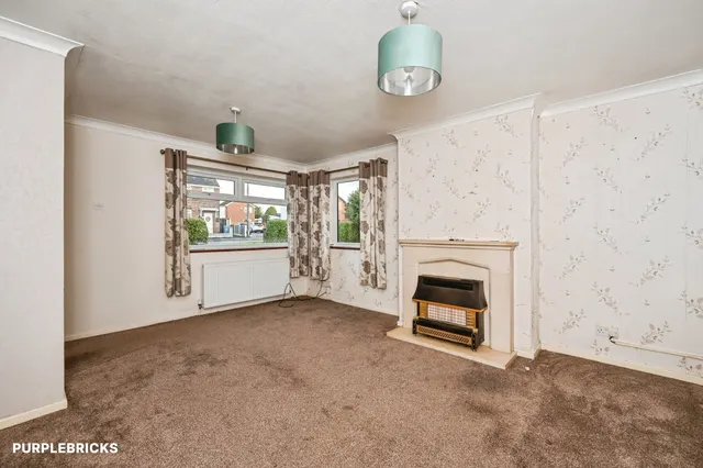 Barrows Green Lane, Widnes, WA8, photo 2
