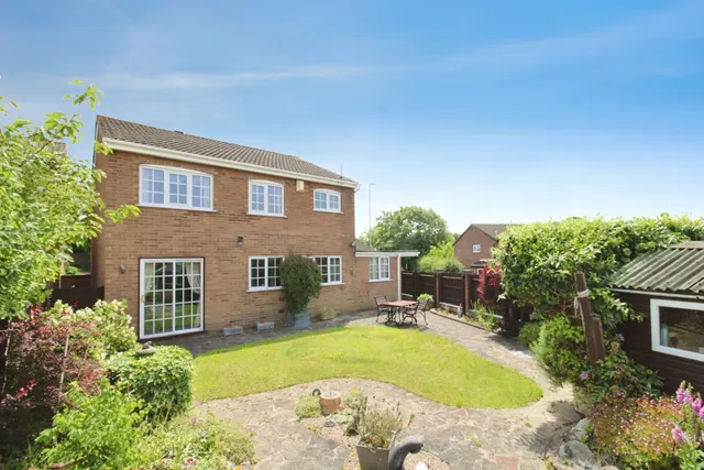 Ledbury Close, Oadby, Leicester, photo 1