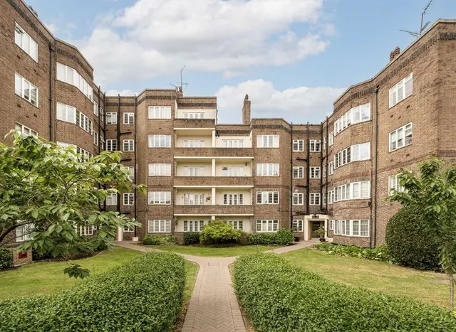 Chiswick Village, Chiswick, W4, photo 1