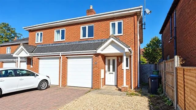 Josephs Road, Guildford, GU1, photo 1