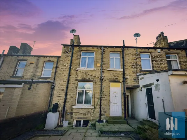 May Street, Crosland Moor, HD4, photo 1