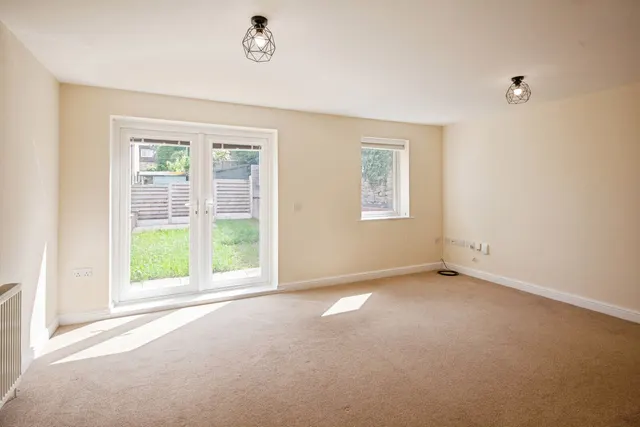 Photo 3 — Thrush Street, Sheffield, S6