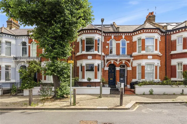 Herndon Road, London, SW18, photo 3