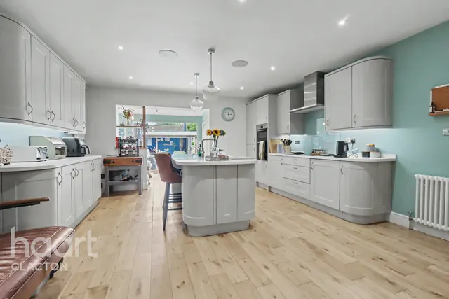 Frinton Road, Frinton-On-Sea, CO13, photo 3